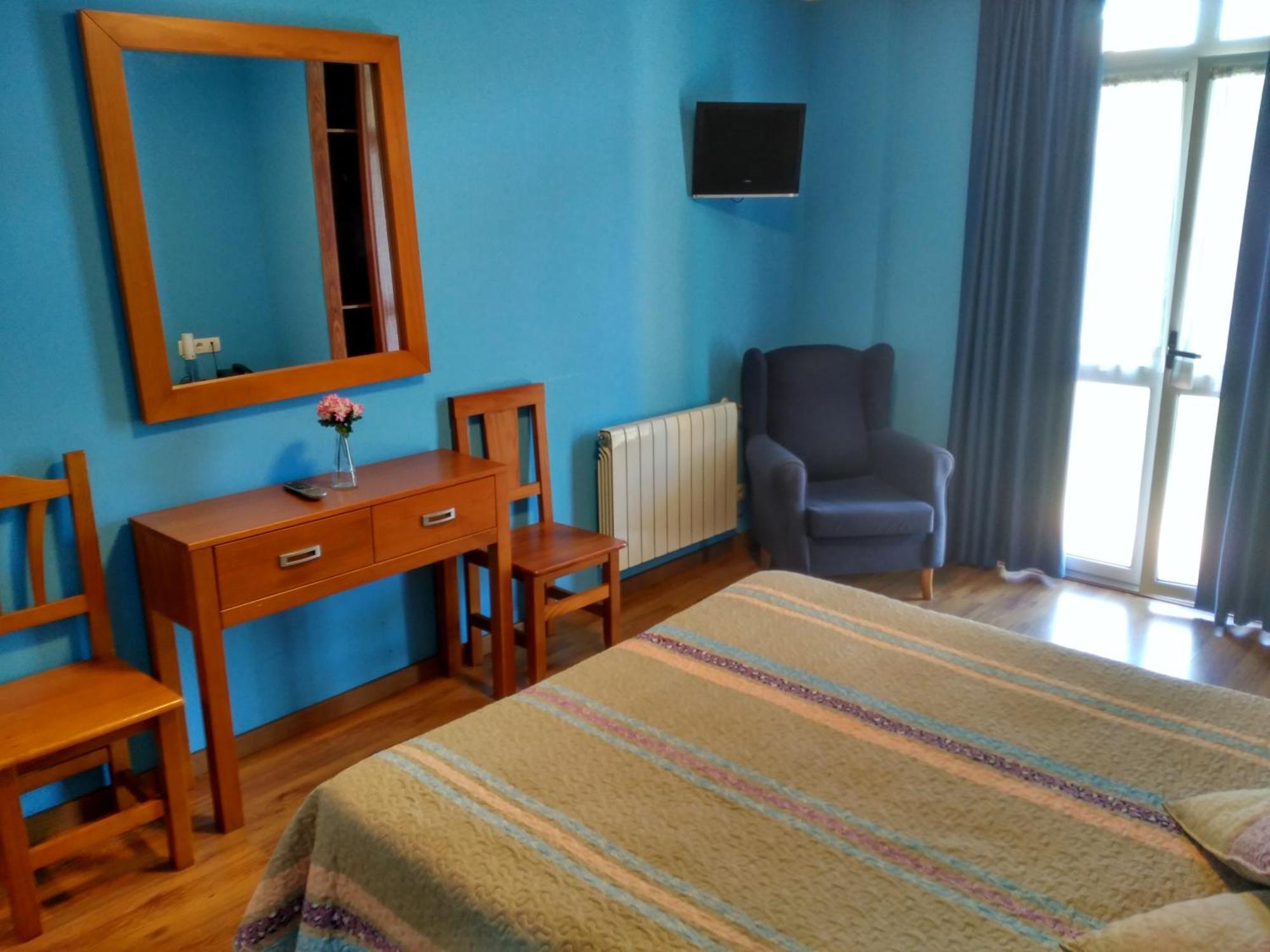 Hotel Aguila Real Onís Værelse billede