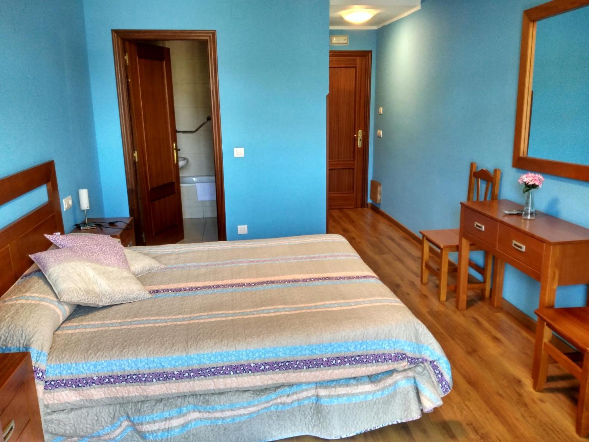 Hotel Aguila Real Onís Værelse billede