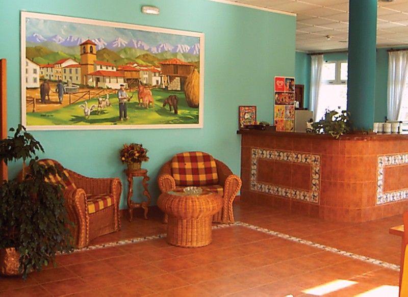 Hotel Aguila Real Onís Eksteriør billede